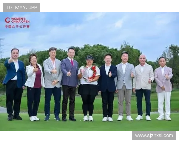 庞润芝凭借1杆优势夺得中国女子高尔夫球公开赛冠军 展现精湛球技